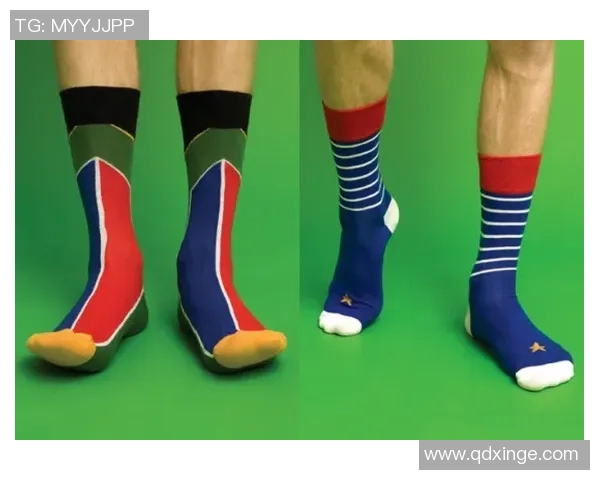 小学生足球袜图片展示让孩子们在运动中更时尚更舒适的选择